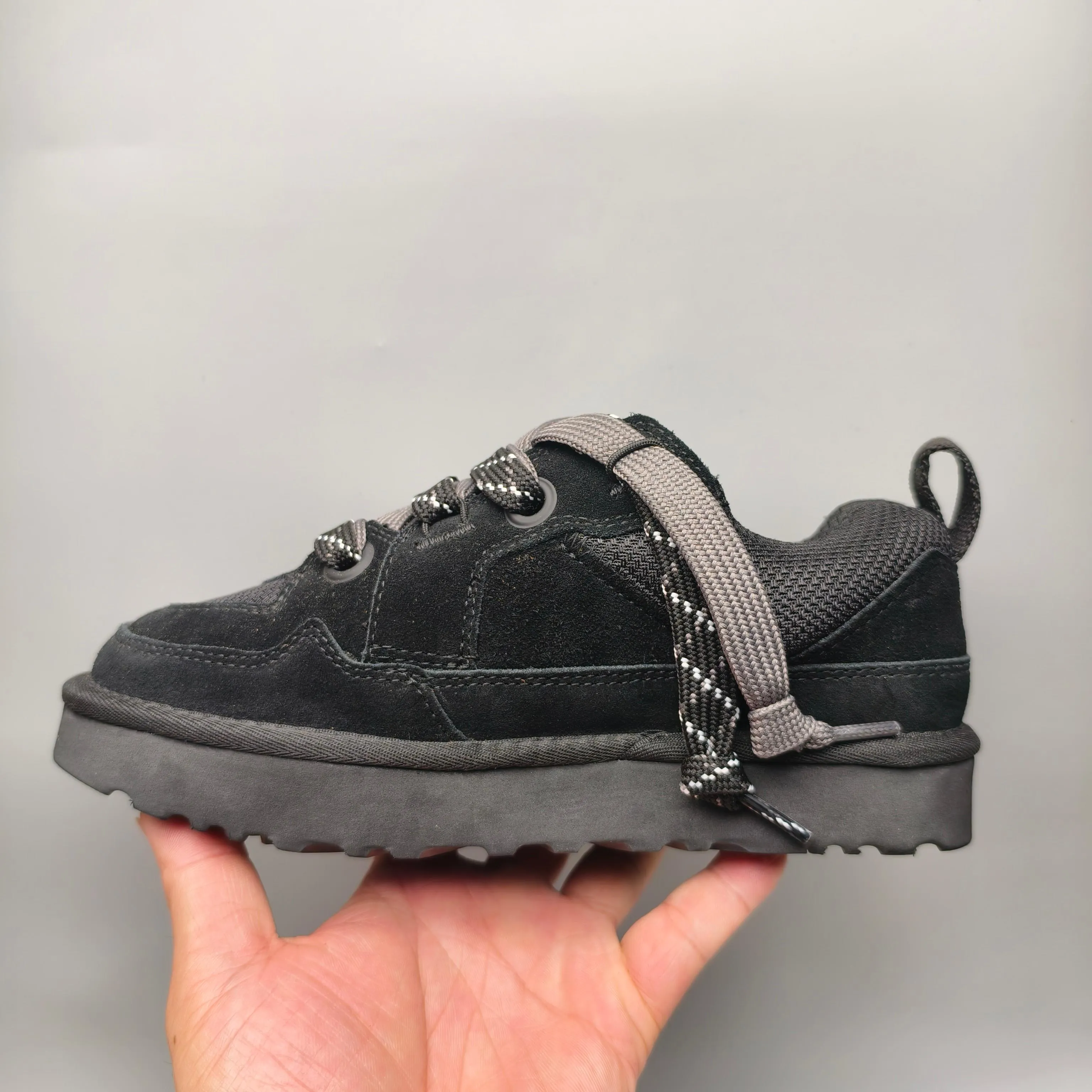 💰560 UGG sheepskin all-in-one snow boots 8890 Spring and summer mesh sports and leisure style Color: Sand, Maroon, Black Size: 35-41?